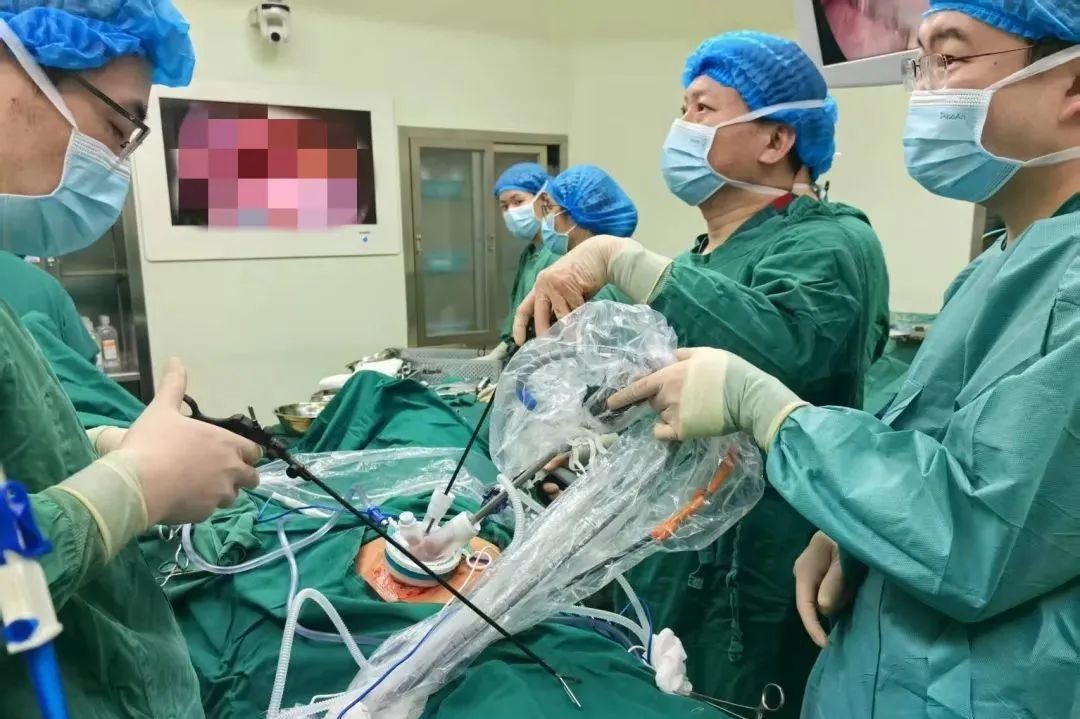 泰达医院“钥匙孔手术”，为癌症患者开启生命通道！